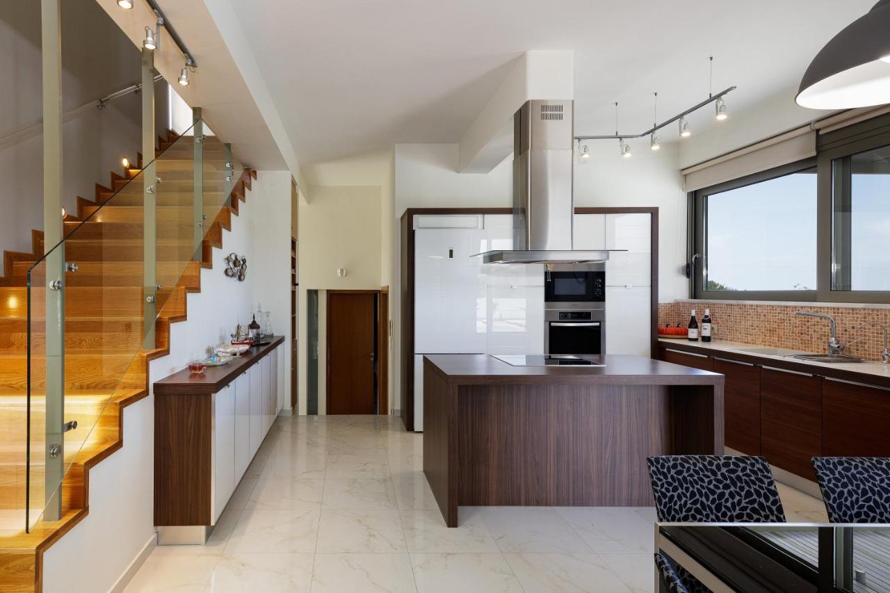 Rizes Villa With Jacuzzi & Heated Pool Agia Triada 외부 사진