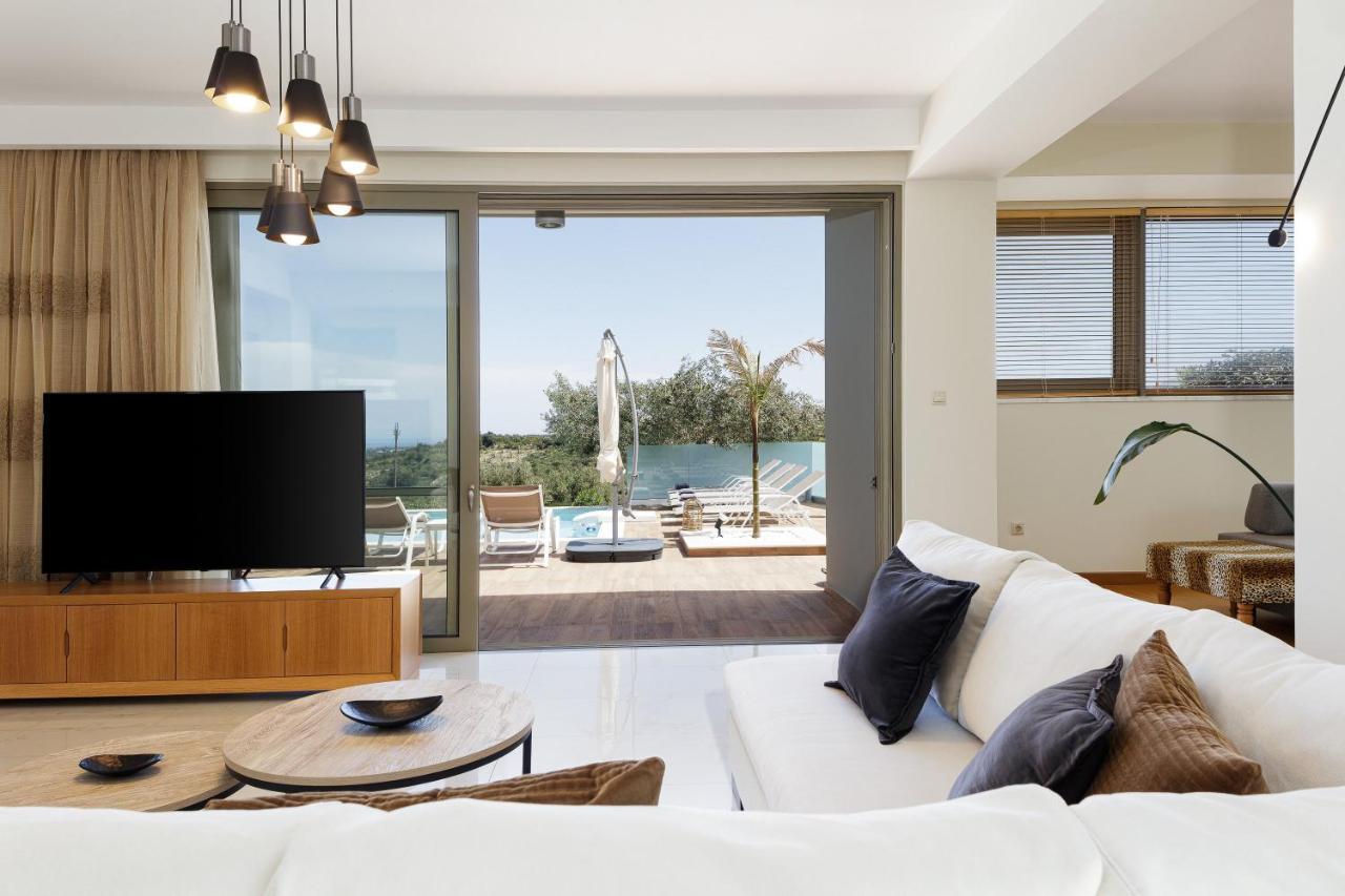 Rizes Villa With Jacuzzi & Heated Pool Agia Triada 외부 사진